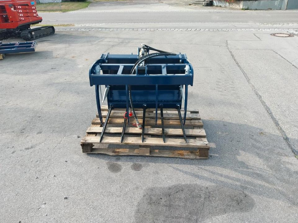 Krokodilgebiss mini Schäffer Greifschaufel Frontlader Hoflader - Equipo para silos: foto 2 Krokodilgebiss mini Schäffer Greifschaufel Frontlader Hoflader - Equipo para silos: foto 2