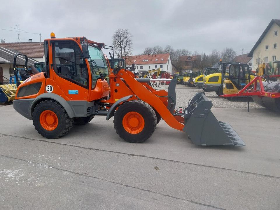 Radlader Liebherr 508 507 506 Hoflader Lader Schaufellader - Cargadora de ruedas: foto 3 Radlader Liebherr 508 507 506 Hoflader Lader Schaufellader - Cargadora de ruedas: foto 3