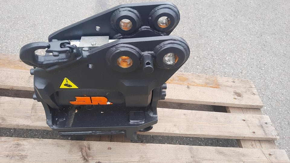 Rädlinger Tilt 390 HS 01 MS 01 1- 2,8t Powertilt Kubota KX 019 - Rotor basculante para Miniexcavadora: foto 1 Rädlinger Tilt 390 HS 01 MS 01 1- 2,8t Powertilt Kubota KX 019 - Rotor basculante para Miniexcavadora: foto 1