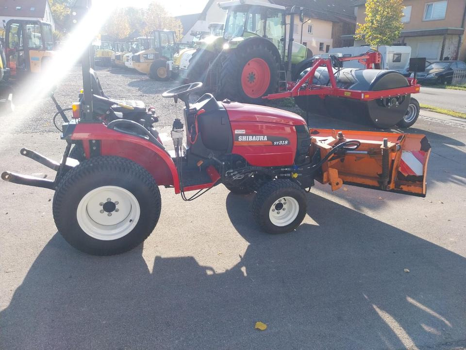 Schlepper Shibaura ST 318 Kleintraktor Traktor Kubota Iseki - Cuchilla quitanieves: foto 4 Schlepper Shibaura ST 318 Kleintraktor Traktor Kubota Iseki - Cuchilla quitanieves: foto 4