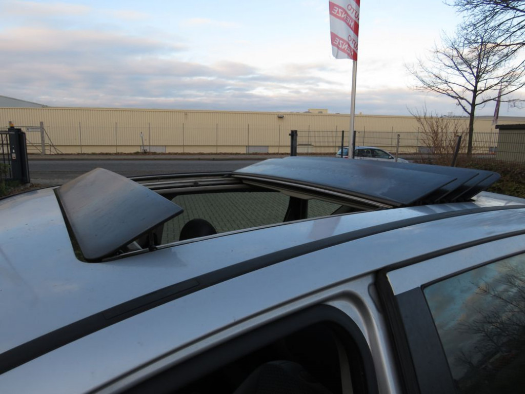 MERCEDES-BENZ A-Klasse 200 Avantgarde PKW - Camión: foto 4 MERCEDES-BENZ A-Klasse 200 Avantgarde PKW - Camión: foto 4