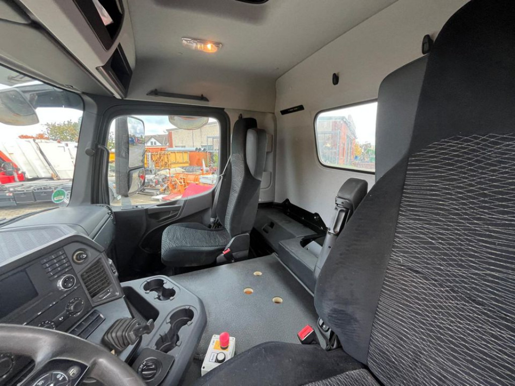 MERCEDES-BENZ Arocs 3236 8x4 Betonmischer Deutsch Top AP Achsen - Camión: foto 2 MERCEDES-BENZ Arocs 3236 8x4 Betonmischer Deutsch Top AP Achsen - Camión: foto 2