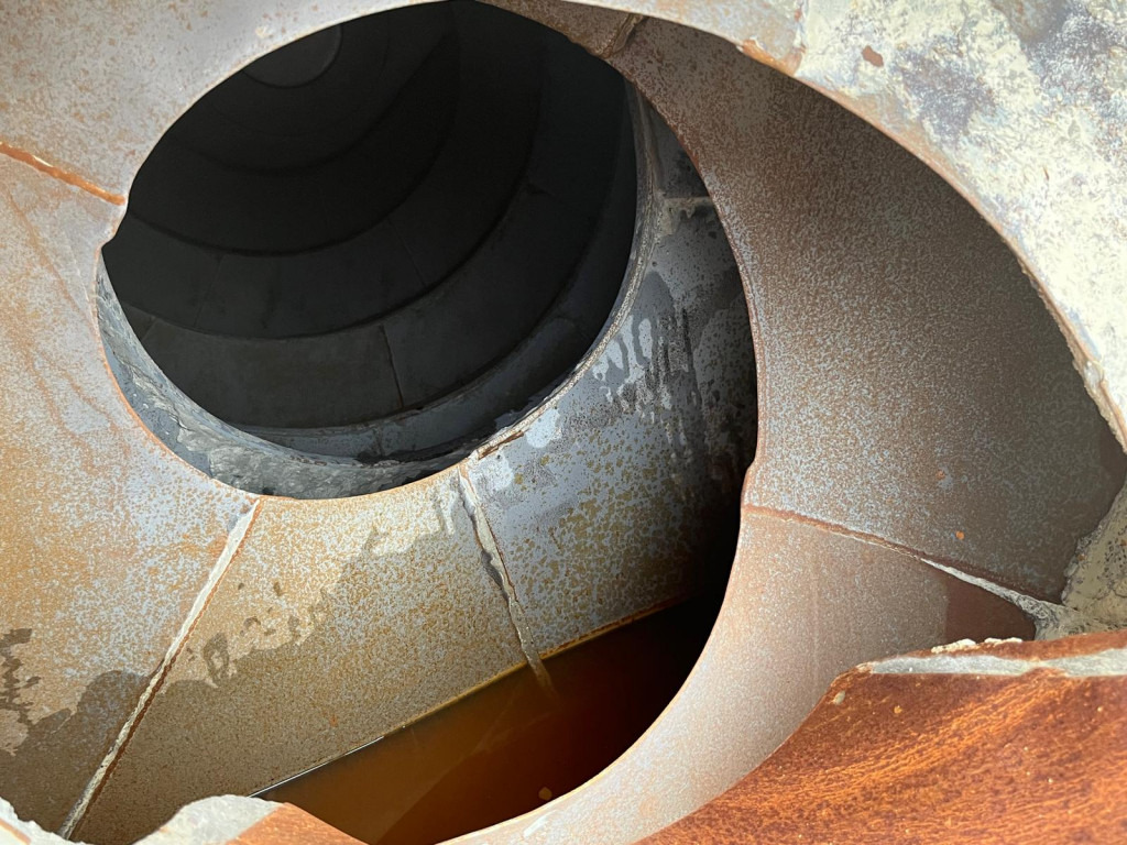 MERCEDES-BENZ Arocs 3240 B 8x4 Betonmischer Deutsch Top AP Achsen - Camión: foto 5 MERCEDES-BENZ Arocs 3240 B 8x4 Betonmischer Deutsch Top AP Achsen - Camión: foto 5