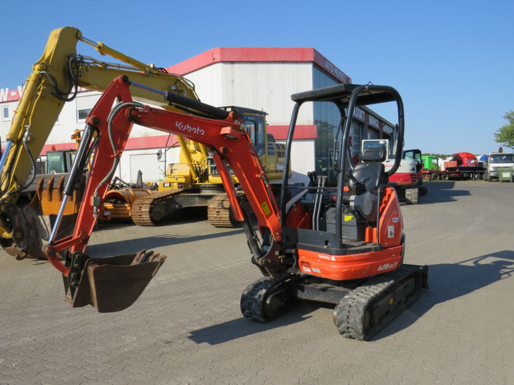 KUBOTA Minibagger U 20 - 3 Minibagger Kurzheck - Miniexcavadora: foto 1 KUBOTA Minibagger U 20 - 3 Minibagger Kurzheck - Miniexcavadora: foto 1