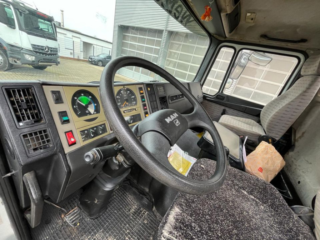 MAN MAN F90 2-Achs Kipper Kran 18.232 FK Palf. PK 8000 - Camión volquete, Camión grúa: foto 5 MAN MAN F90 2-Achs Kipper Kran 18.232 FK Palf. PK 8000 - Camión volquete, Camión grúa: foto 5