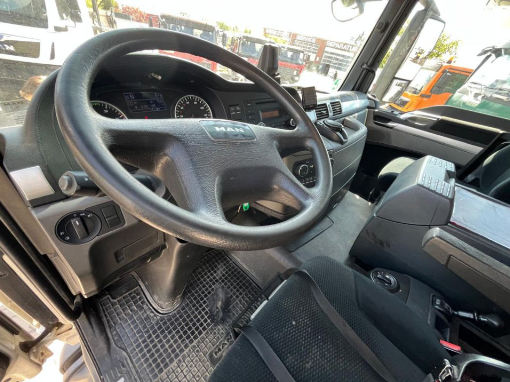 MAN MAN TG-S Pritsche Heckkran 26.400 6x2-2 BL 5xhydr.Ausschub, Funk - Camión lona, Camión grúa: foto 5 MAN MAN TG-S Pritsche Heckkran 26.400 6x2-2 BL 5xhydr.Ausschub, Funk - Camión lona, Camión grúa: foto 5