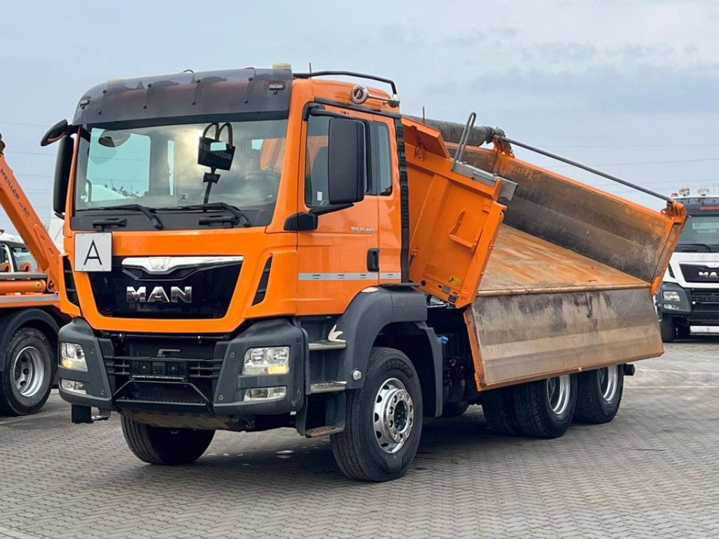 MAN TG-S 26.440 6x4 3-Achs Kipper Bordmatik - Camión volquete: foto 1 MAN TG-S 26.440 6x4 3-Achs Kipper Bordmatik - Camión volquete: foto 1
