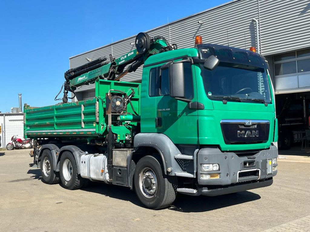 MAN TG-S 28.480 6x4H-4 BL 3-Achs Kipper Kran Funk Li - Camión volquete, Camión grúa: foto 2 MAN TG-S 28.480 6x4H-4 BL 3-Achs Kipper Kran Funk Li - Camión volquete, Camión grúa: foto 2
