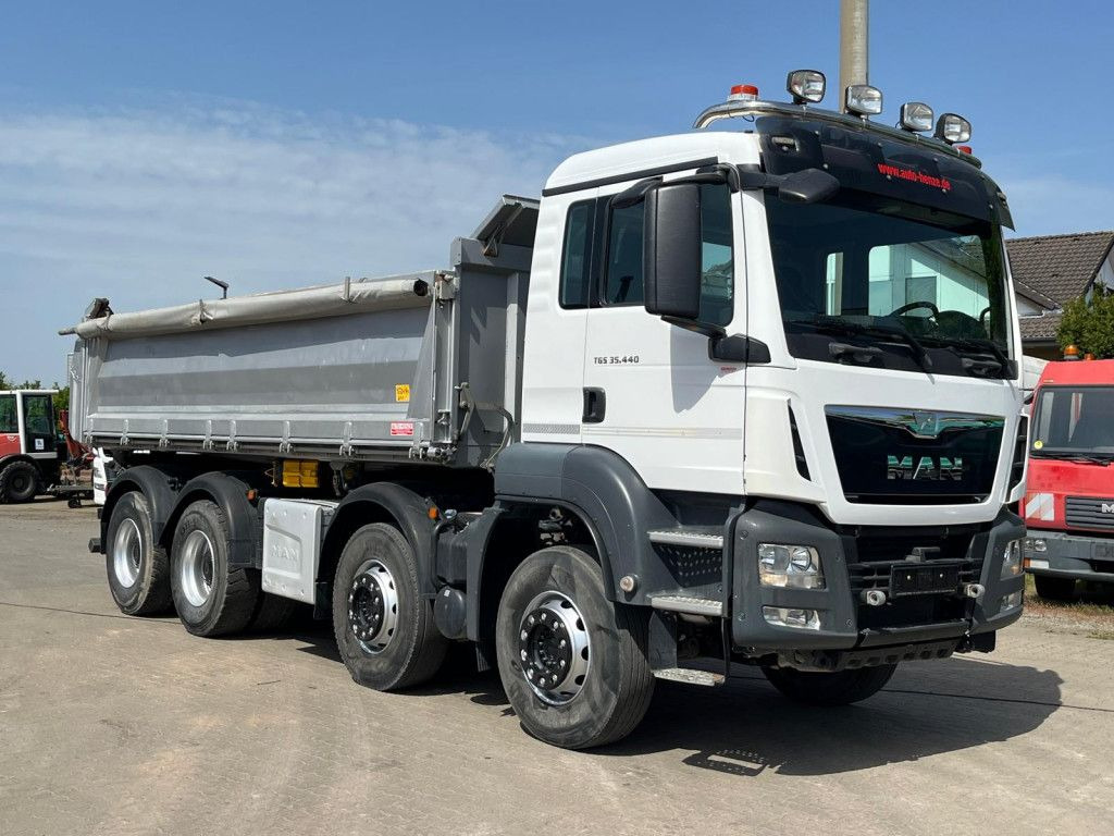 MAN TG-S 35.440 8x4 BB 4-Achs Kipper MeillerBordmati - Camión volquete: foto 2 MAN TG-S 35.440 8x4 BB 4-Achs Kipper MeillerBordmati - Camión volquete: foto 2