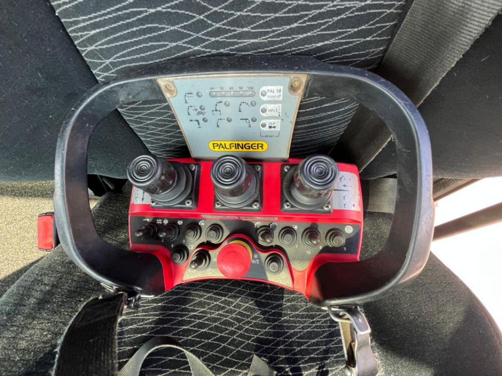 MERCEDES-BENZ Arocs 2545 6x4 HAD Pritsche Heckkran PK 41002 - Camión caja abierta, Camión grúa: foto 2 MERCEDES-BENZ Arocs 2545 6x4 HAD Pritsche Heckkran PK 41002 - Camión caja abierta, Camión grúa: foto 2