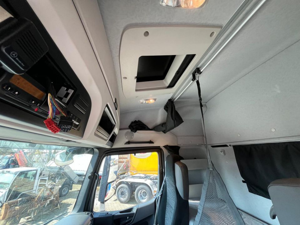 MERCEDES-BENZ Arocs 2545 6x4 HAD Pritsche Heckkran PK 41002 - Camión caja abierta, Camión grúa: foto 3 MERCEDES-BENZ Arocs 2545 6x4 HAD Pritsche Heckkran PK 41002 - Camión caja abierta, Camión grúa: foto 3