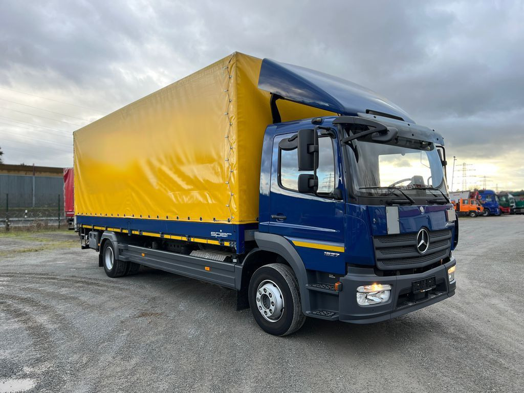 Mercedes-Benz Atego 1527 L Pritsche LBW LBW 1.5 to - Camión lona: foto 2 Mercedes-Benz Atego 1527 L Pritsche LBW LBW 1.5 to - Camión lona: foto 2