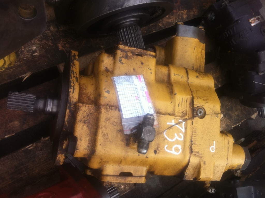 CATERPILLAR C3T14T70255721 - Bomba hidráulica para Excavadora de cadenas: foto 1 CATERPILLAR C3T14T70255721 - Bomba hidráulica para Excavadora de cadenas: foto 1