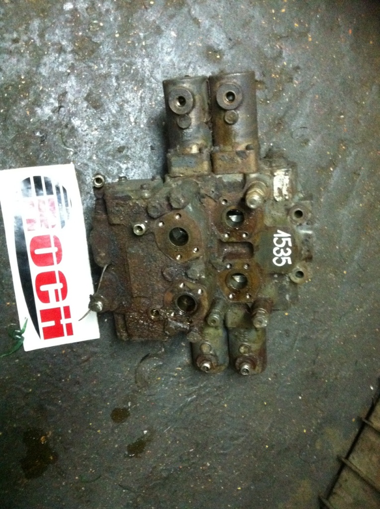 HYDRECO HAMWORTHY S4013201011 - 2 SEKCYJNY + 86170131011 - Válvula hidráulica para Maquinaria de construcción: foto 1 HYDRECO HAMWORTHY S4013201011 - 2 SEKCYJNY + 86170131011 - Válvula hidráulica para Maquinaria de construcción: foto 1