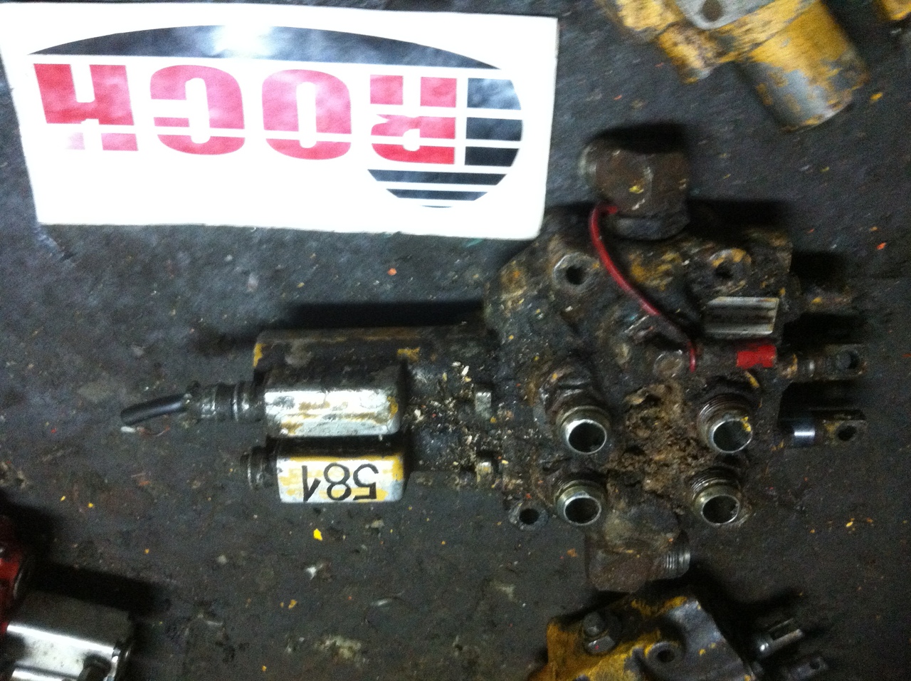 HYDRECO V46RF166A 2200 - 2 SEKCYJNY - Válvula hidráulica para Maquinaria de construcción: foto 1 HYDRECO V46RF166A 2200 - 2 SEKCYJNY - Válvula hidráulica para Maquinaria de construcción: foto 1