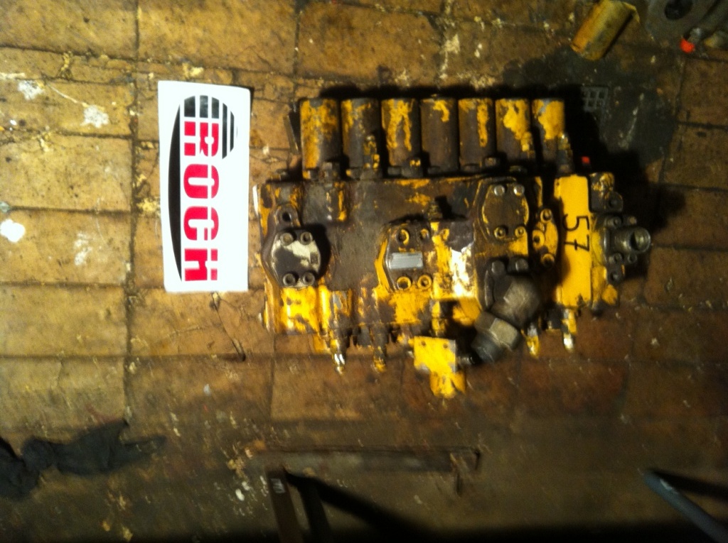 MANNESMANN REXROTH M8-1069 522090/0 - 7 SEKCYJNY + 26203/5 MH2WH22BO2F11/006L0R40M11 - Válvula hidráulica para Maquinaria de construcción: foto 1 MANNESMANN REXROTH M8-1069 522090/0 - 7 SEKCYJNY + 26203/5 MH2WH22BO2F11/006L0R40M11 - Válvula hidráulica para Maquinaria de construcción: foto 1