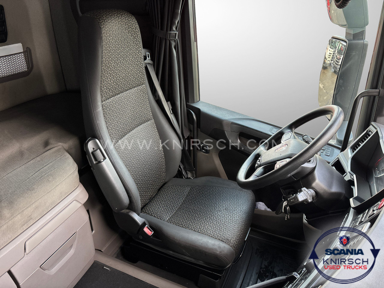 SCANIA R450A4x2NA / Highline / LED / Retarder / Opticruis - Cabeza tractora: foto 4 SCANIA R450A4x2NA / Highline / LED / Retarder / Opticruis - Cabeza tractora: foto 4
