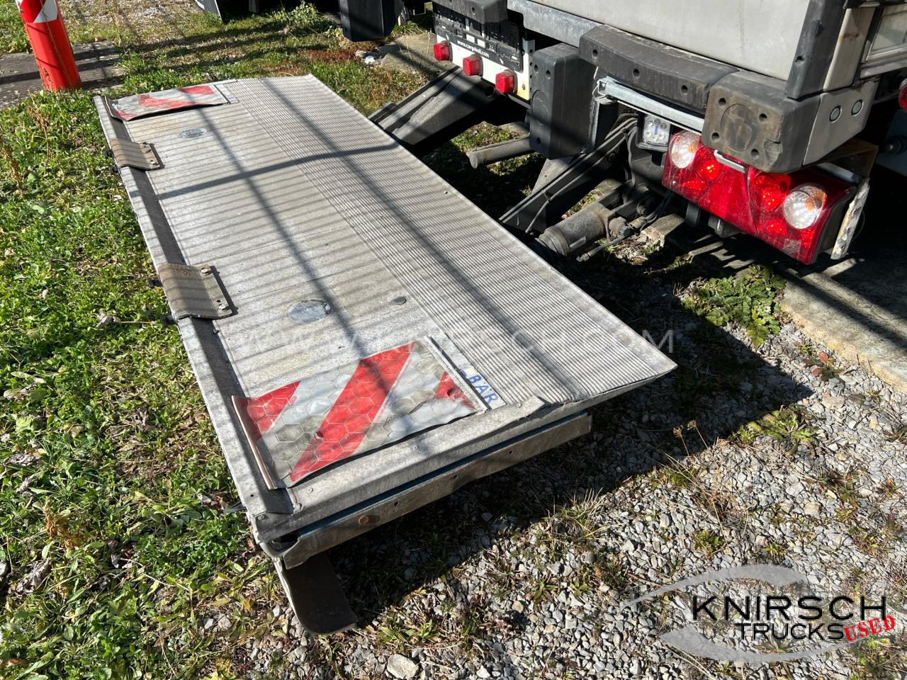 SCHMITZ SKO 24 Doppelstock, LBW 2000 kg, Liftachse - Semirremolque frigorífico: foto 4 SCHMITZ SKO 24 Doppelstock, LBW 2000 kg, Liftachse - Semirremolque frigorífico: foto 4