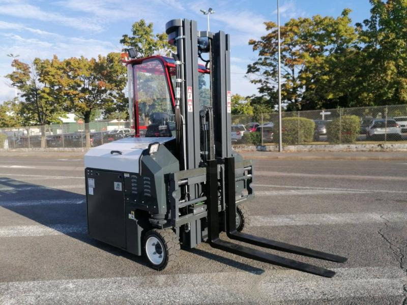 Amlift AGILIFT 3000E - Carretilla de 4 vías: foto 1 Amlift AGILIFT 3000E - Carretilla de 4 vías: foto 1