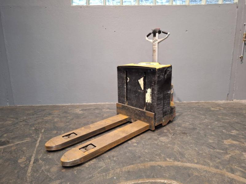 Caterpillar NPP20N2E - Transpaleta: foto 4 Caterpillar NPP20N2E - Transpaleta: foto 4