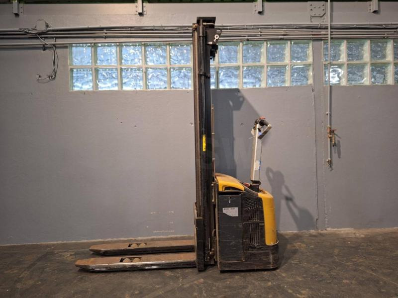 Caterpillar NSP16N - Apilador: foto 4 Caterpillar NSP16N - Apilador: foto 4