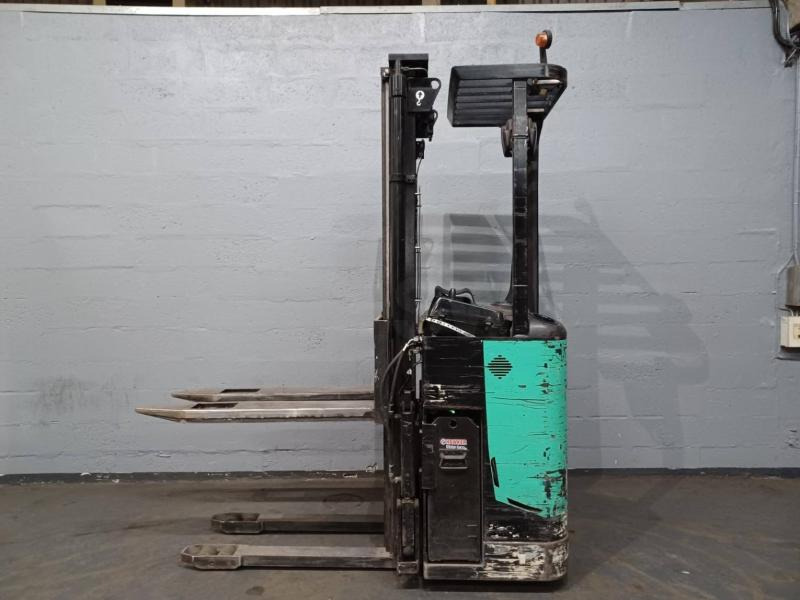 Caterpillar NSR16N - Apilador: foto 3 Caterpillar NSR16N - Apilador: foto 3