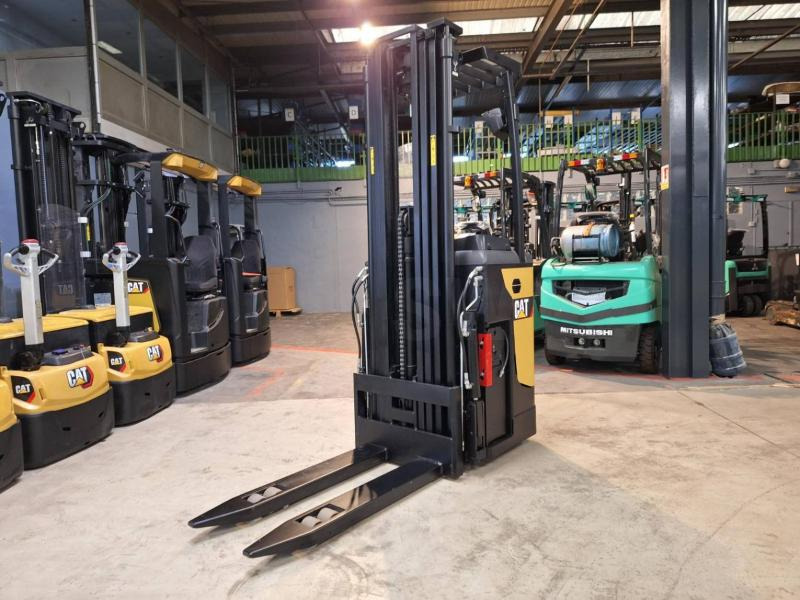 Caterpillar NSR16N2 - Apilador: foto 3 Caterpillar NSR16N2 - Apilador: foto 3