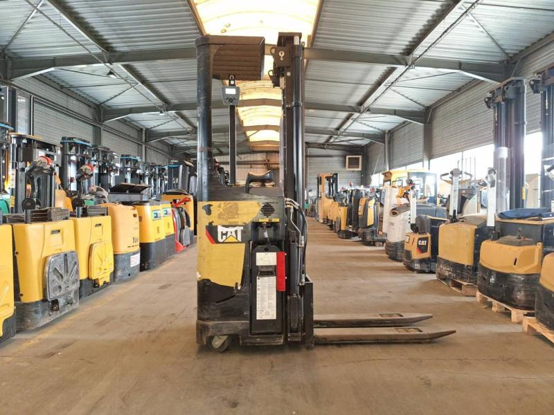 Caterpillar NSR16N2 - Apilador: foto 3 Caterpillar NSR16N2 - Apilador: foto 3