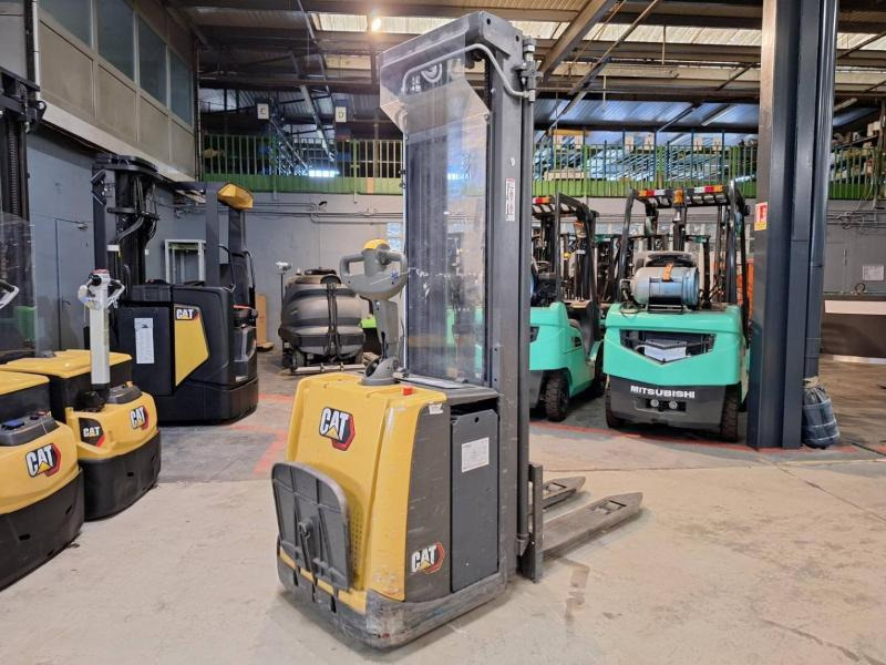 Caterpillar NSV16P - Apilador: foto 2 Caterpillar NSV16P - Apilador: foto 2