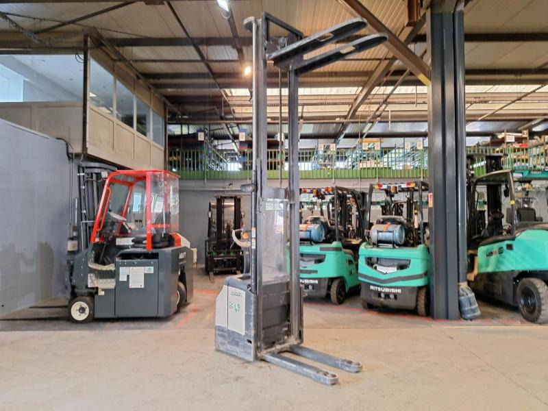 Arrendamiento de Crown ES4000-1.6 Crown ES4000-1.6: foto 12 Arrendamiento de Crown ES4000-1.6 Crown ES4000-1.6: foto 12