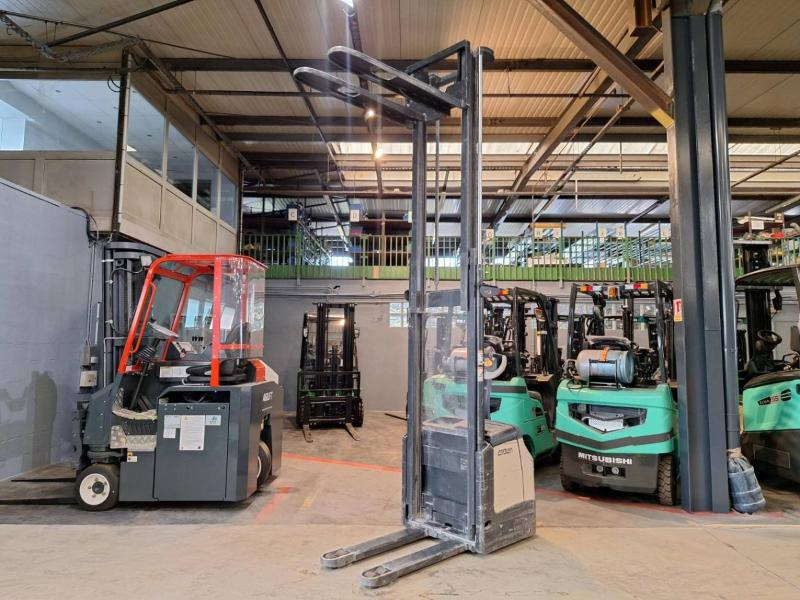 Arrendamiento de Crown ES4000-1.6 Crown ES4000-1.6: foto 7 Arrendamiento de Crown ES4000-1.6 Crown ES4000-1.6: foto 7