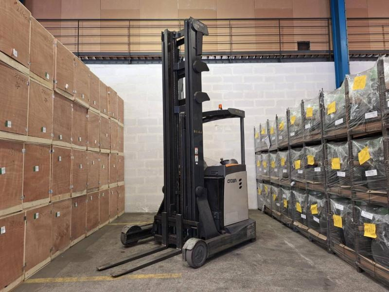 Crown ESR 5260 - Retráctil: foto 1 Crown ESR 5260 - Retráctil: foto 1