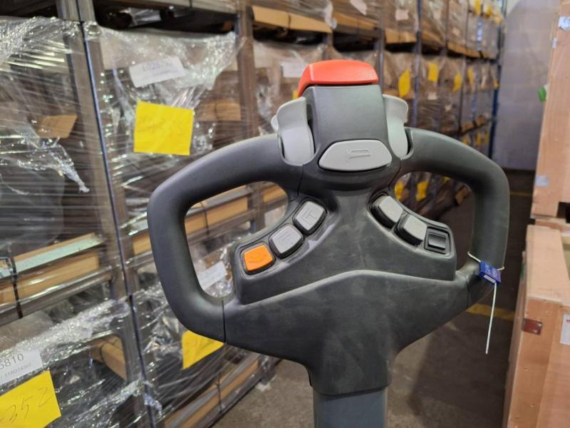 Apilador Manitou ES-C 713 SVC 17.V.315: foto 15