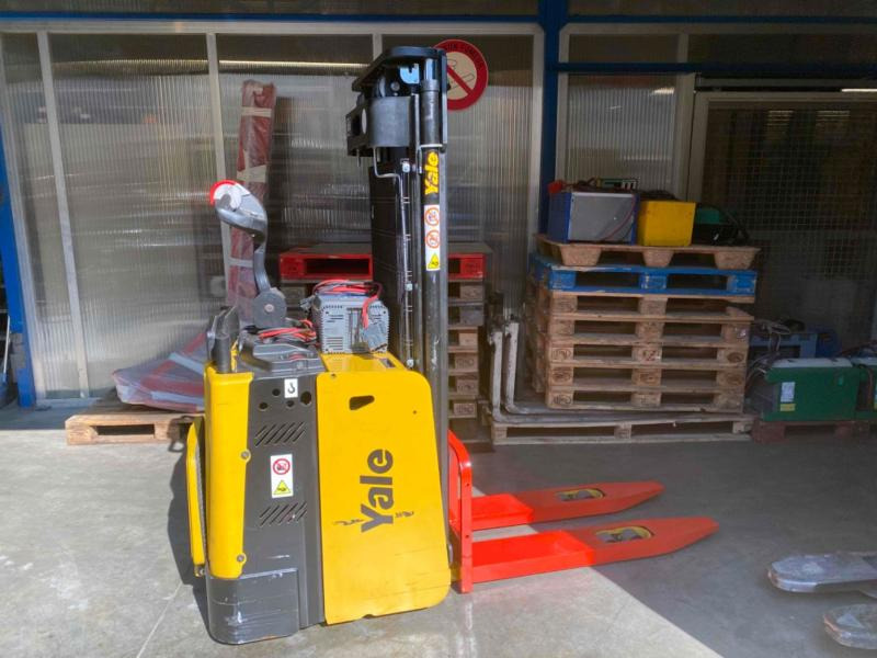Apilador Yale MS12X: foto 9