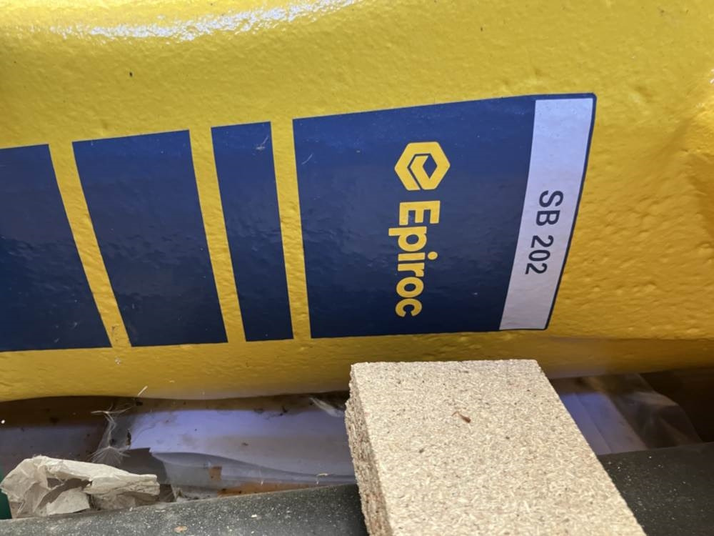 Epiroc Hammer SB202 - Equipo de construcción: foto 3 Epiroc Hammer SB202 - Equipo de construcción: foto 3