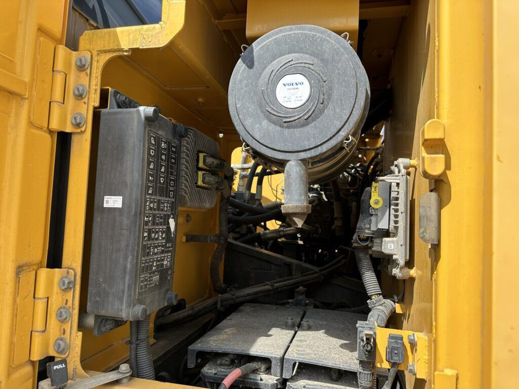 Excavadora de cadenas Volvo EC220EL: foto 8