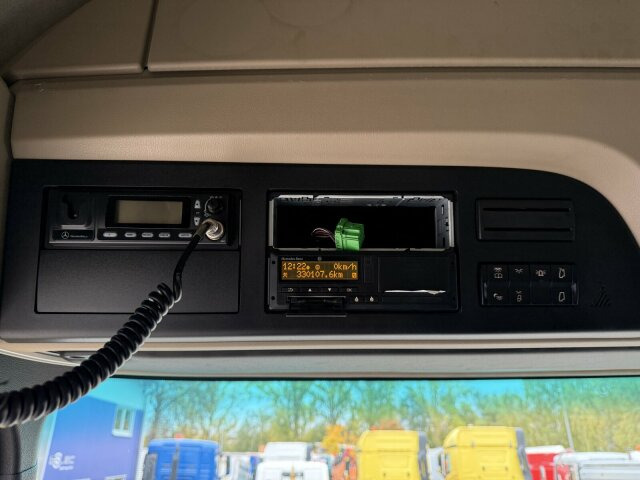 Mercedes-Benz ACTROS 1846 4x4 HAD Eur 6 Kipphydraulik Retarder - Cabeza tractora: foto 4 Mercedes-Benz ACTROS 1846 4x4 HAD Eur 6 Kipphydraulik Retarder - Cabeza tractora: foto 4