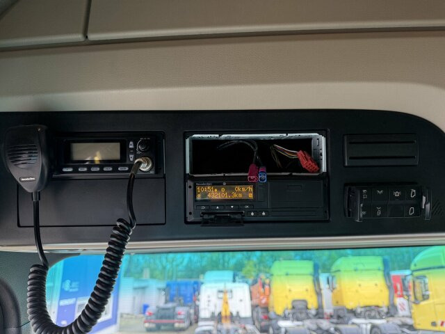 Mercedes-Benz ACTROS 1846 4x4 HAD Euro 6 Kipphydraulik - Cabeza tractora: foto 4 Mercedes-Benz ACTROS 1846 4x4 HAD Euro 6 Kipphydraulik - Cabeza tractora: foto 4