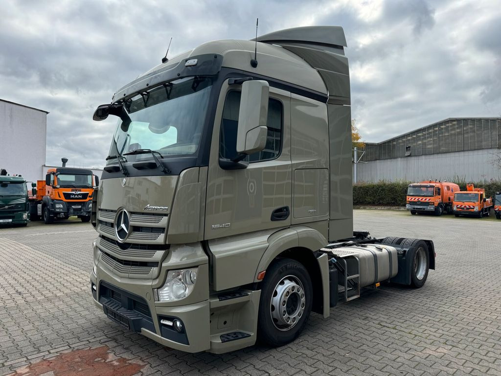 Mercedes-Benz Actros 1840 4x2 SZM Mega *Retarder - Cabeza tractora: foto 2 Mercedes-Benz Actros 1840 4x2 SZM Mega *Retarder - Cabeza tractora: foto 2