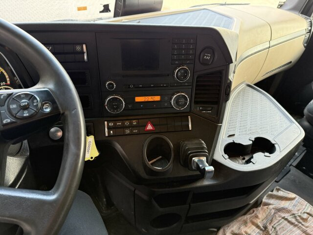 Mercedes-Benz Actros 1845 SZM 4x2 Retarder Kipph. - Cabeza tractora: foto 2 Mercedes-Benz Actros 1845 SZM 4x2 Retarder Kipph. - Cabeza tractora: foto 2