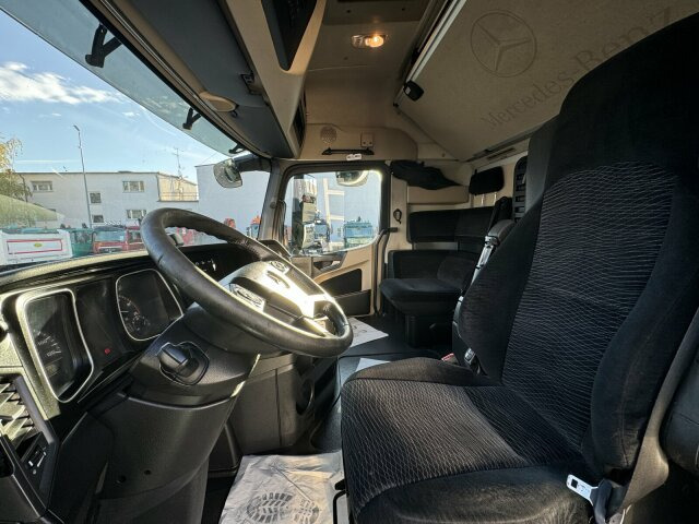 Mercedes-Benz Actros 1845 SZM 4x2 Streamspace *Retarder - Cabeza tractora: foto 4 Mercedes-Benz Actros 1845 SZM 4x2 Streamspace *Retarder - Cabeza tractora: foto 4