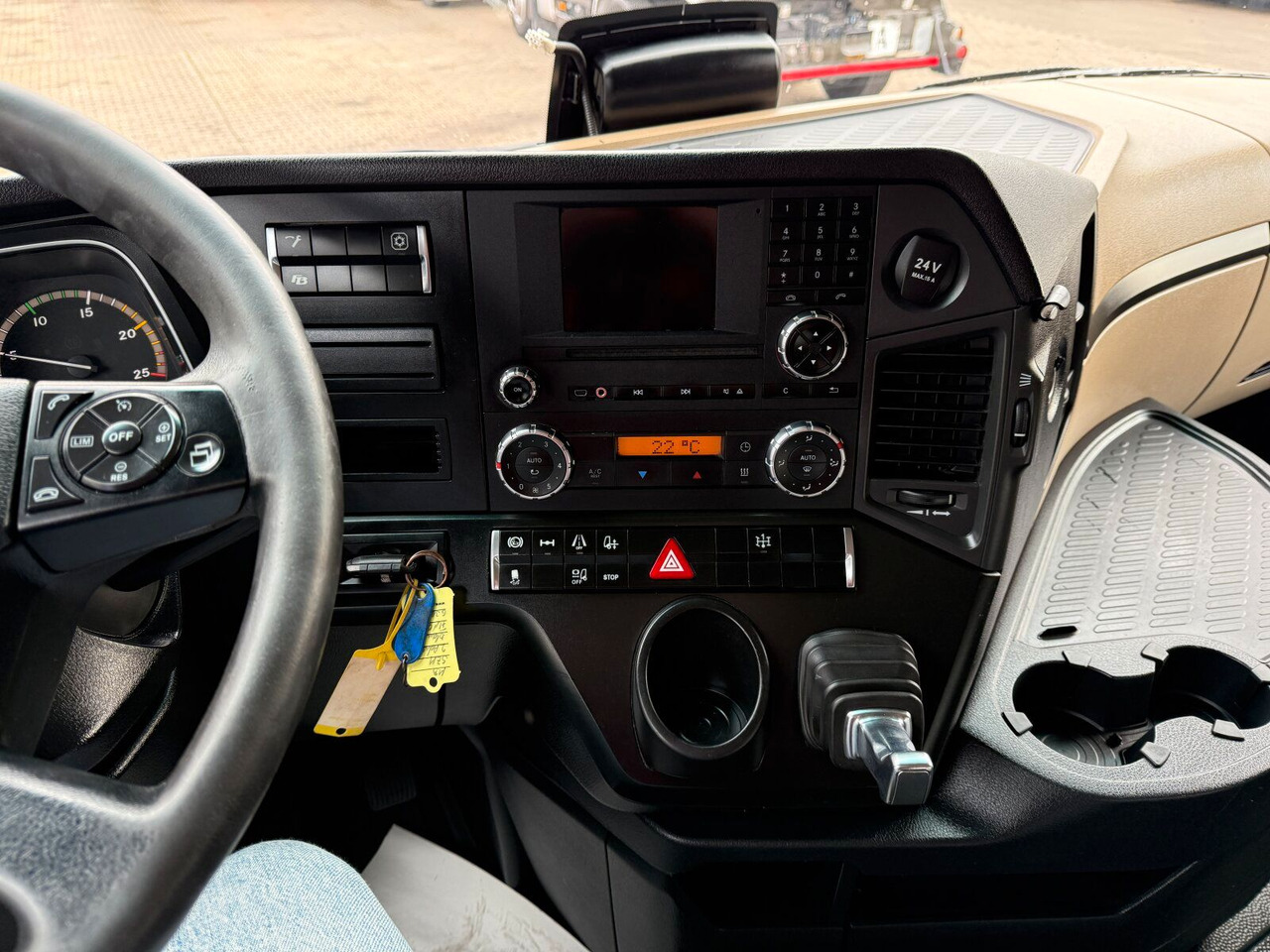 Cabeza tractora Mercedes-Benz MB Actros 1845 LS Sattelzugmaschine 4x2: foto 17