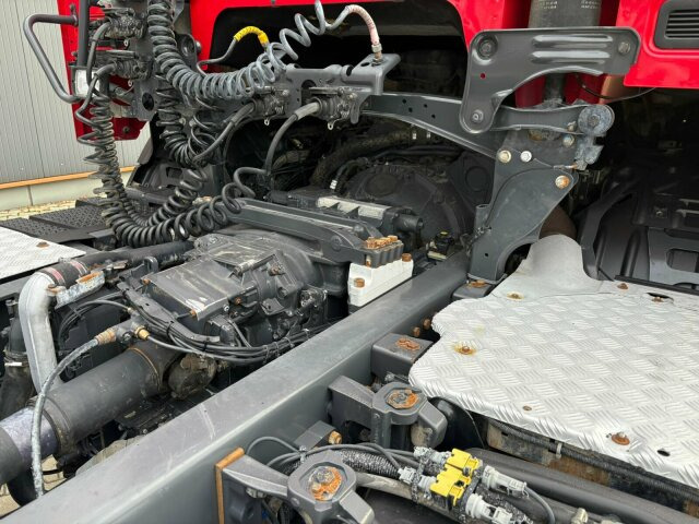 Scania G450 4x4 Euro 6 SZM Kipphydraulik Blatt/ Blatt - Cabeza tractora: foto 4 Scania G450 4x4 Euro 6 SZM Kipphydraulik Blatt/ Blatt - Cabeza tractora: foto 4