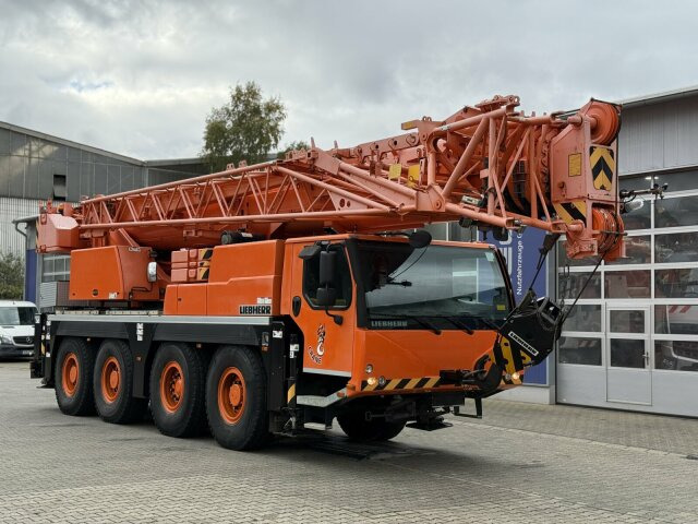 Liebherr LTM 1070-4.2 Autokran mit Spitze *TOP Zustand - Grúa todo terreno: foto 1 Liebherr LTM 1070-4.2 Autokran mit Spitze *TOP Zustand - Grúa todo terreno: foto 1