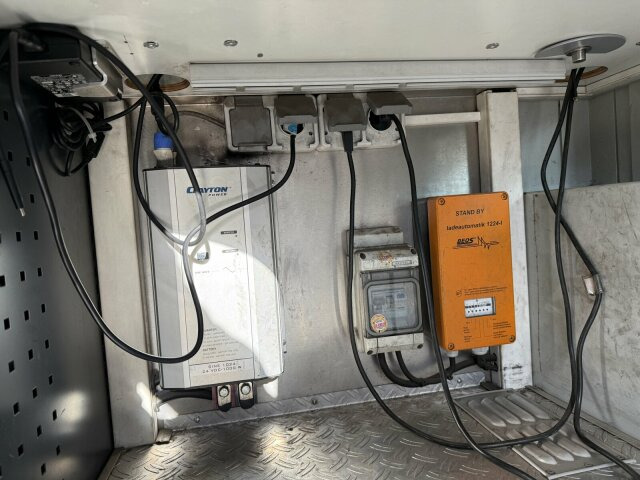Arrendamiento de MAN TGM 15.290 Kanalreiniger HD Pumpe Müller Aufbau MAN TGM 15.290 Kanalreiniger HD Pumpe Müller Aufbau: foto 6