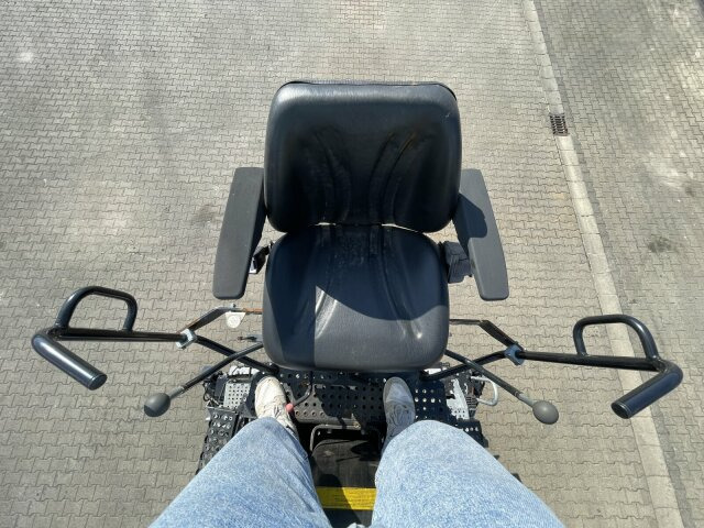 Mercedes-Benz AROCS 2536 6x2*4 Kipper Kran HIAB - Camión volquete, Camión grúa: foto 3 Mercedes-Benz AROCS 2536 6x2*4 Kipper Kran HIAB - Camión volquete, Camión grúa: foto 3