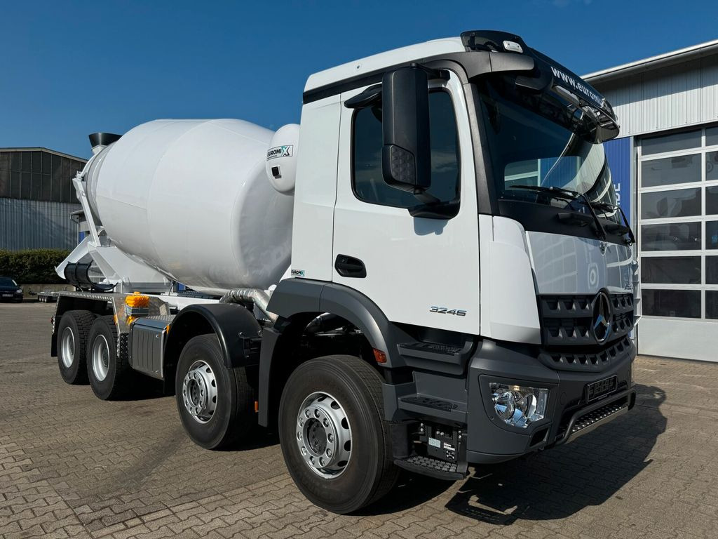 Camión hormigonera nuevo Mercedes-Benz AROCS 3246 B 8x4 Betonmischer EUROMIX 10 m³: foto 1