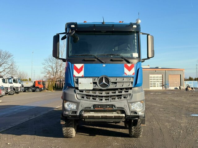Mercedes-Benz AROCS 4145 8x8 EURO6 Muldenkipper - Camión volquete: foto 4 Mercedes-Benz AROCS 4145 8x8 EURO6 Muldenkipper - Camión volquete: foto 4