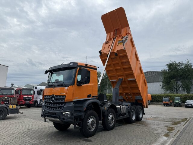Mercedes-Benz AROCS 4851 8x6 Euro 6 Gesteinkipper MEILLER 25m³ - Camión volquete: foto 4 Mercedes-Benz AROCS 4851 8x6 Euro 6 Gesteinkipper MEILLER 25m³ - Camión volquete: foto 4
