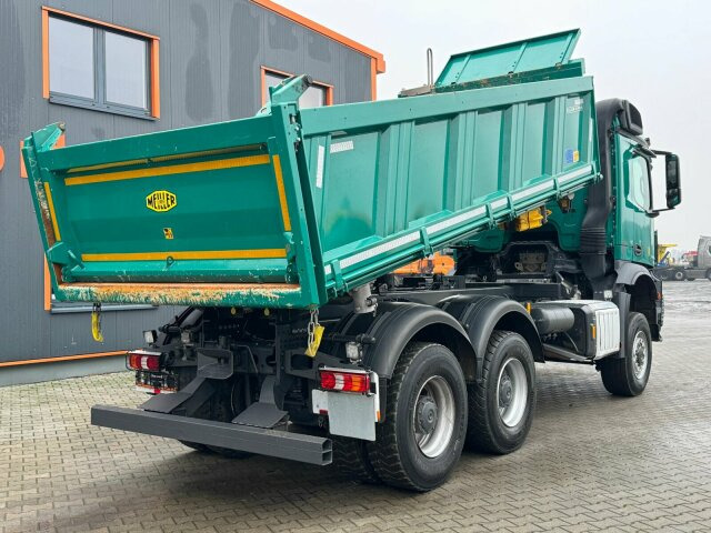 Mercedes-Benz Arocs 3351 6x6 Kipper Bordmatic Meiller - Camión volquete: foto 3 Mercedes-Benz Arocs 3351 6x6 Kipper Bordmatic Meiller - Camión volquete: foto 3